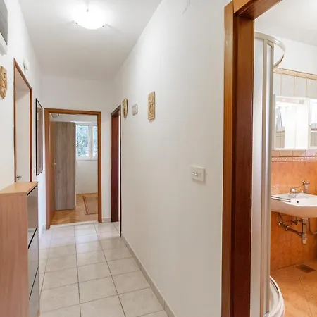 Apartment Mary Split